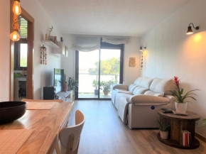 R120 - Apartamento con AC a 50m de la playa